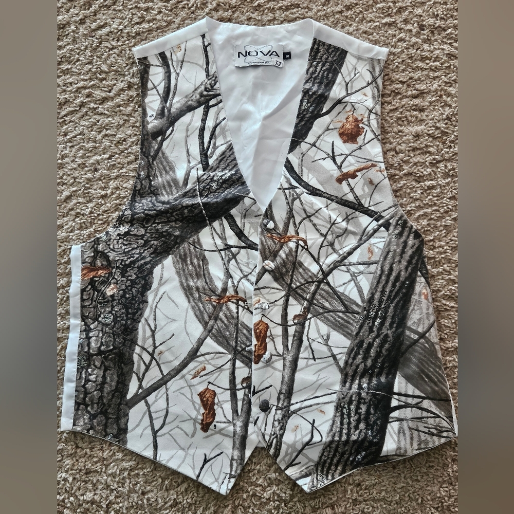 Nature-Inspired Tree Print Vest